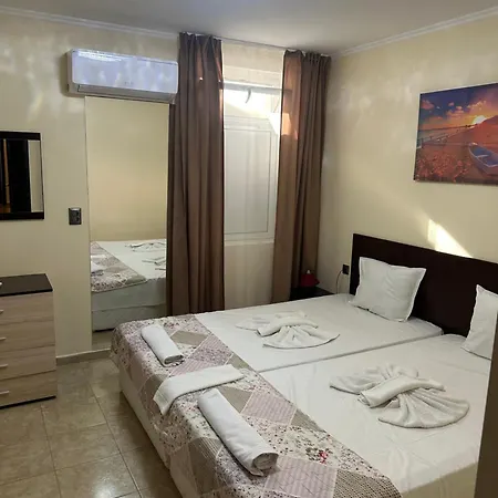 Feniks Apartman *