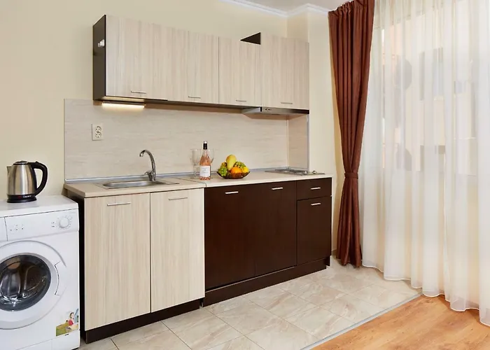 Feniks Appartement *